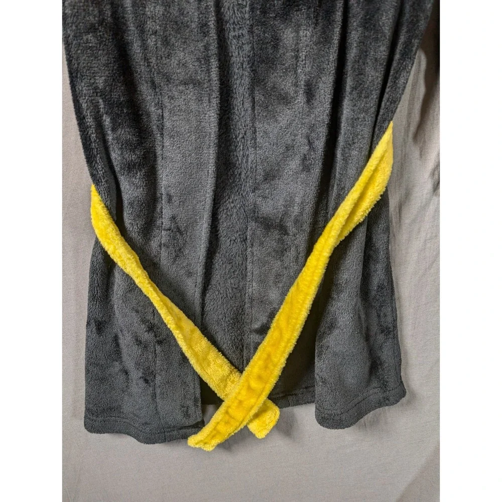 Batman Bruce Wayne Boy's Hooded Minky Fleece‎ Bathrobe (S) 6/7